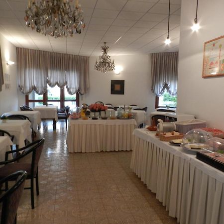 Park Hotel Albisola Superiore Bagian luar foto