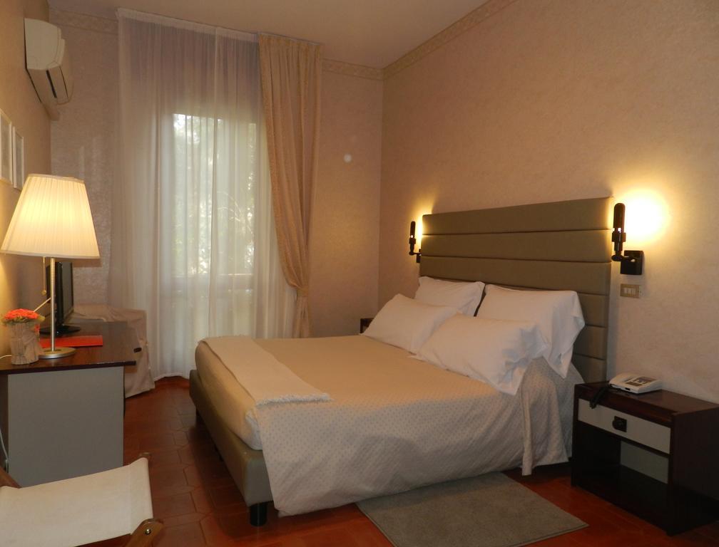 Park Hotel Albisola Superiore Ruang foto