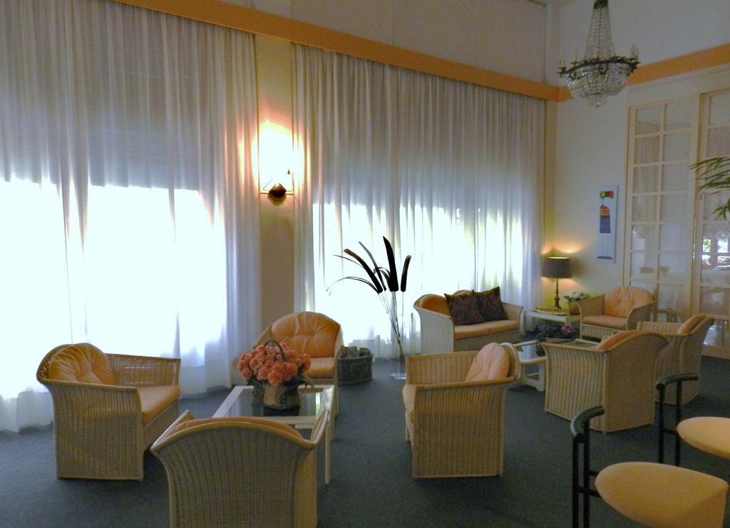 Park Hotel Albisola Superiore Bagian luar foto