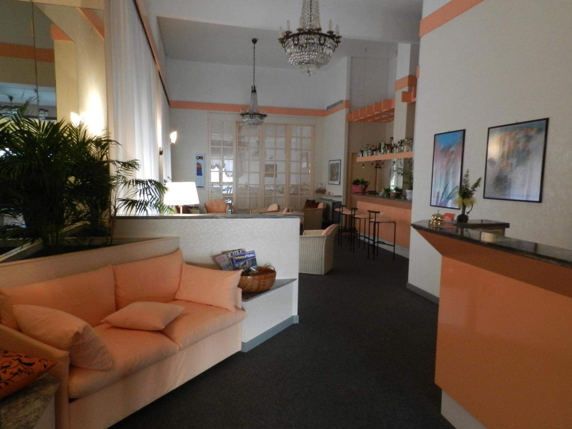Park Hotel Albisola Superiore Bagian luar foto