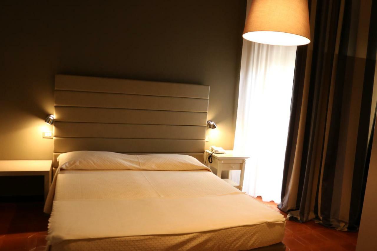 Park Hotel Albisola Superiore Bagian luar foto