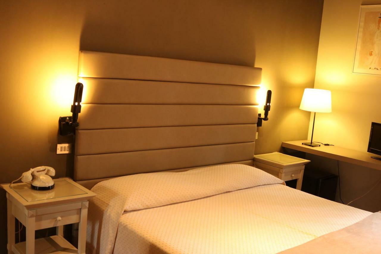 Park Hotel Albisola Superiore Bagian luar foto